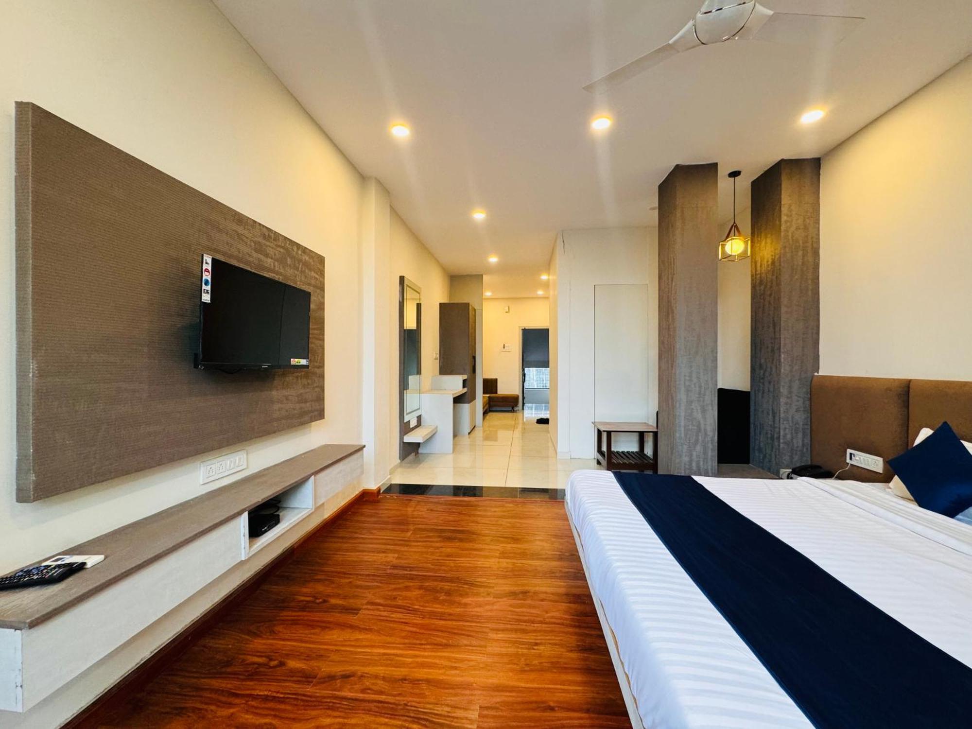 Hotel Suryodaya Ujaim Quarto foto