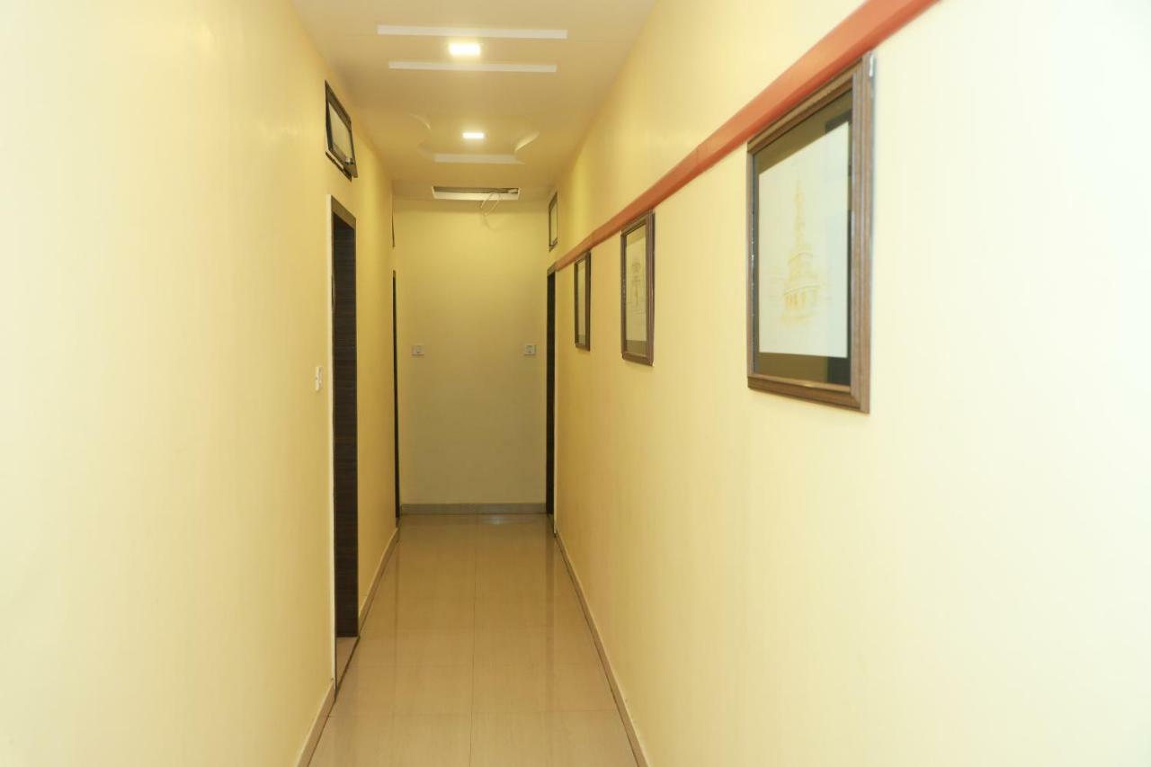 Hotel Suryodaya Ujaim Exterior foto